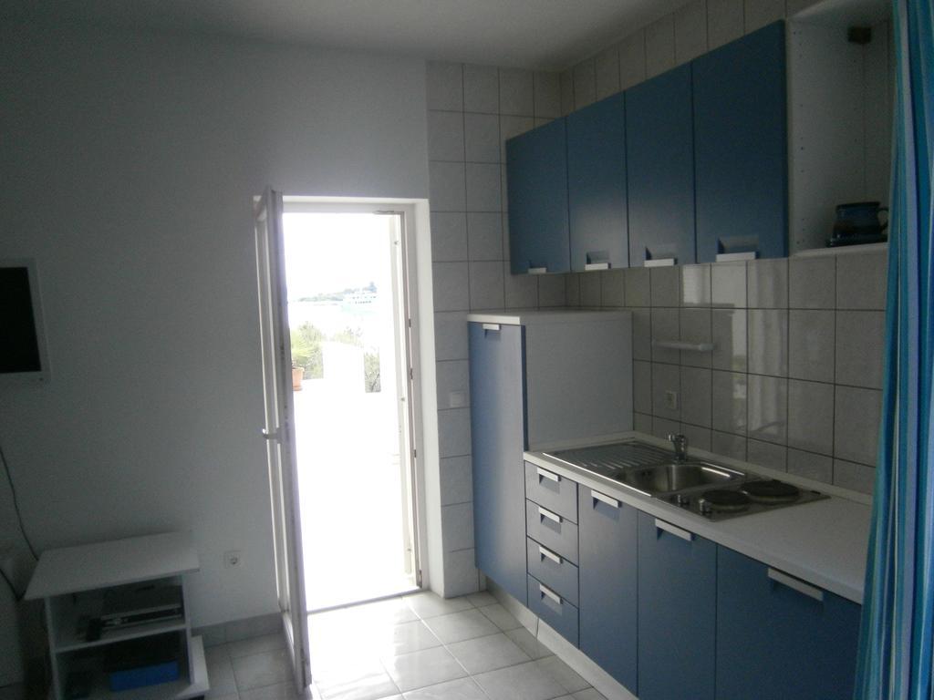 Apartments Grbin (Adults Only) لومباردا الغرفة الصورة